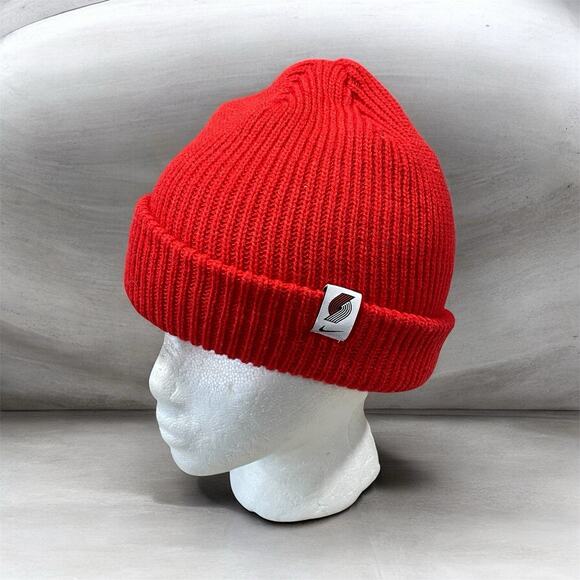 Nike Portland Trail Blazers Beanie Cap/Hat Red NBA Basketball Sports - Picture 1 of 8